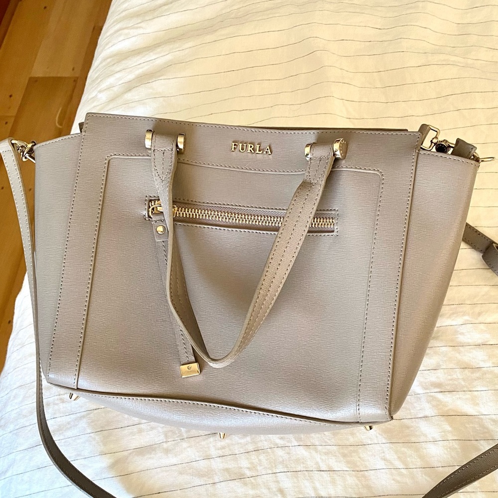 Medium Furla Ginevra Satchel